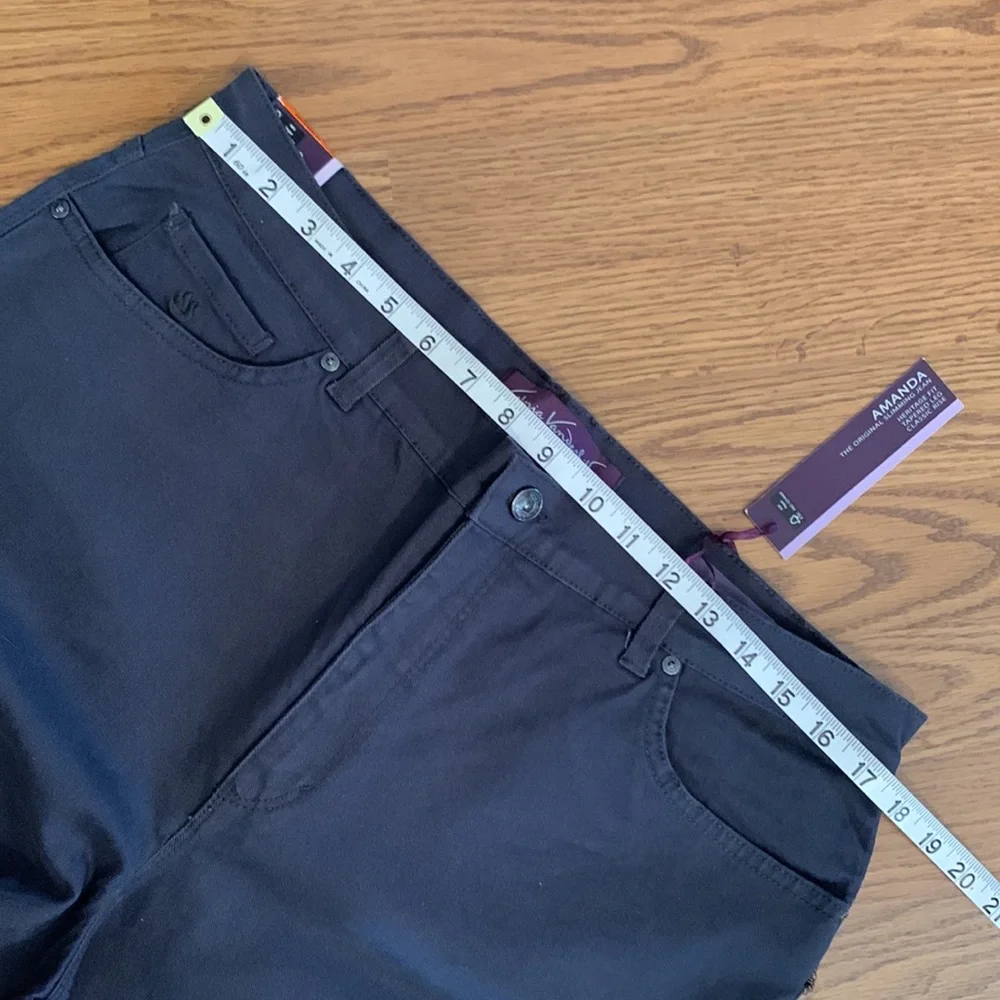 Gloria Vanderbilt AMANDA Jeans - Picture 9 of 13